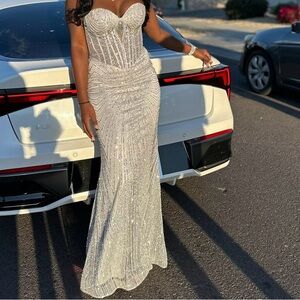 Elegant White Strapless Evening Gown